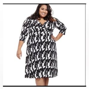 Igigi Black and White Geometric Midi Dress
